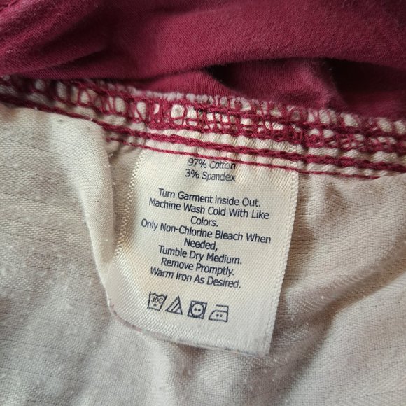 Eddie Bauer Raspberry Colored Denim Shorts Size 10 - Picture 4 of 4